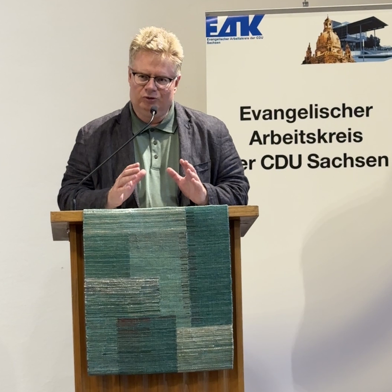  Uwe Mller