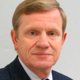 Dr. Michael Feist